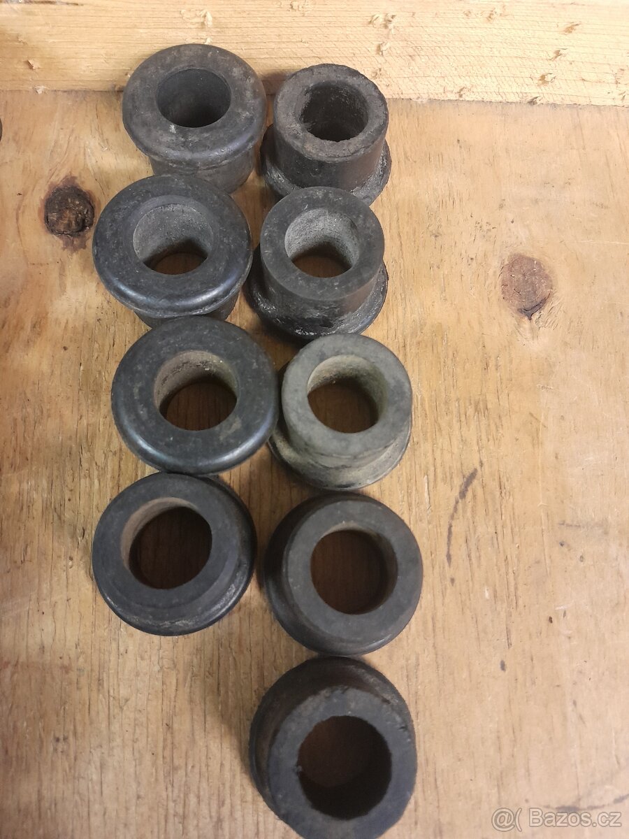 OCTAVIA,FELICIA,SPARTAK - 8