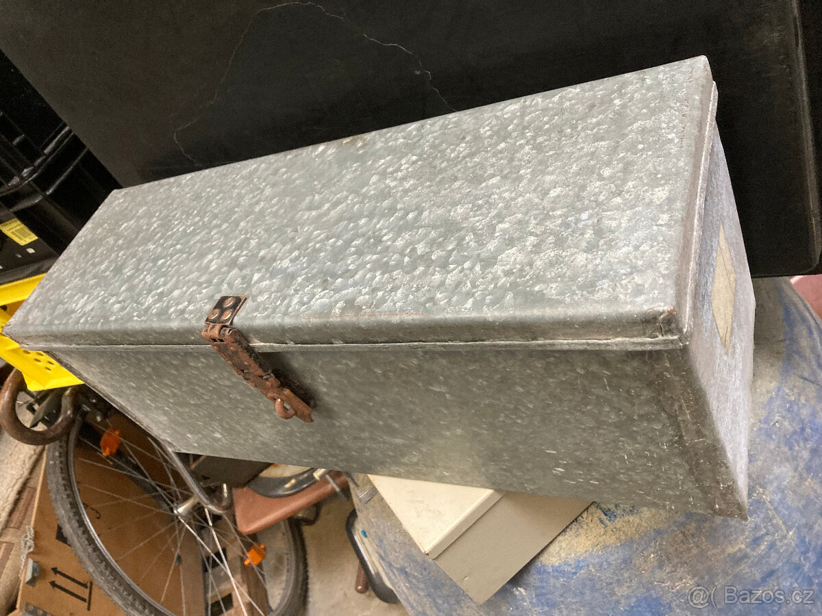 Box plechový, pokladnička, schránka kovová 500 kč - 8