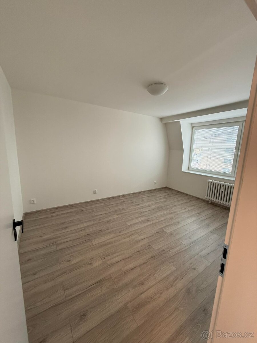 Pronajmu byt 3+1 ve Strážnici - 8
