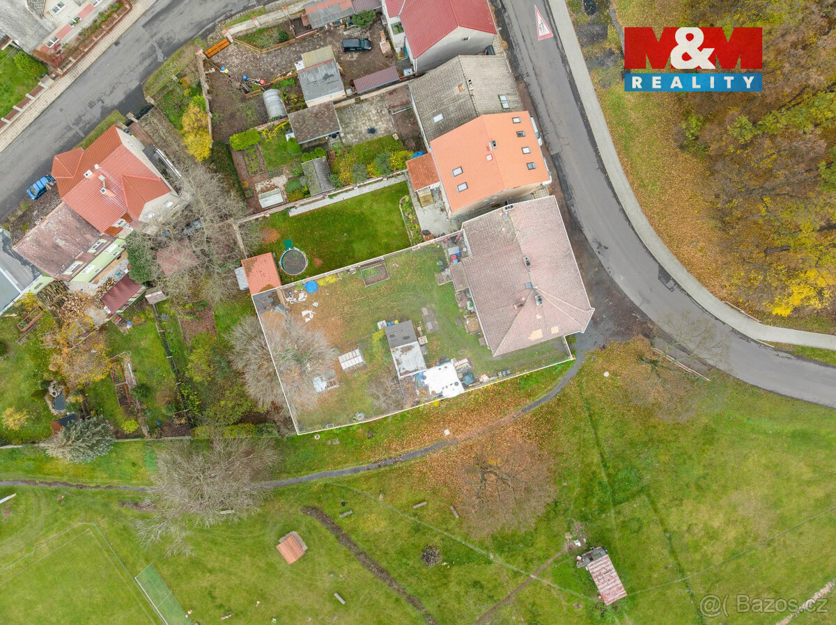 Prodej nájemního domu v Zabrušanech - 8