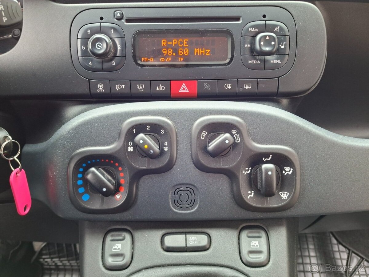 FIAT PANDA 1.2i 51kW -1.MAJITEL - 8