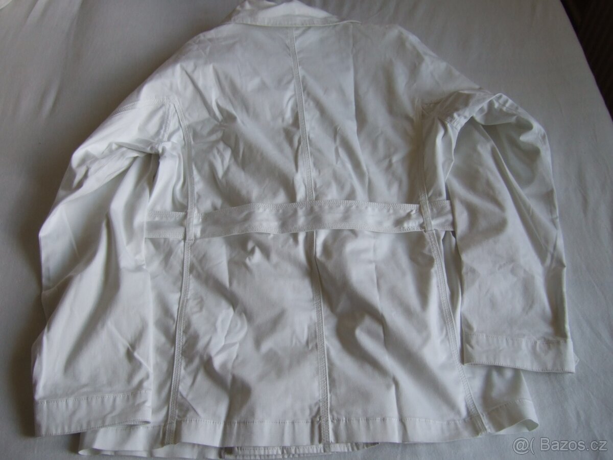Kabátek bílý - 8