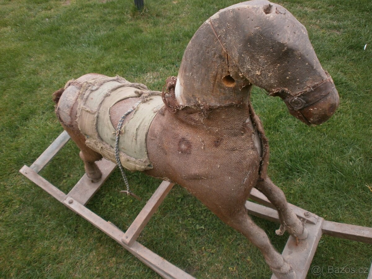 STAROŽITNÝ HOUPACÍ KŮN´ - 8