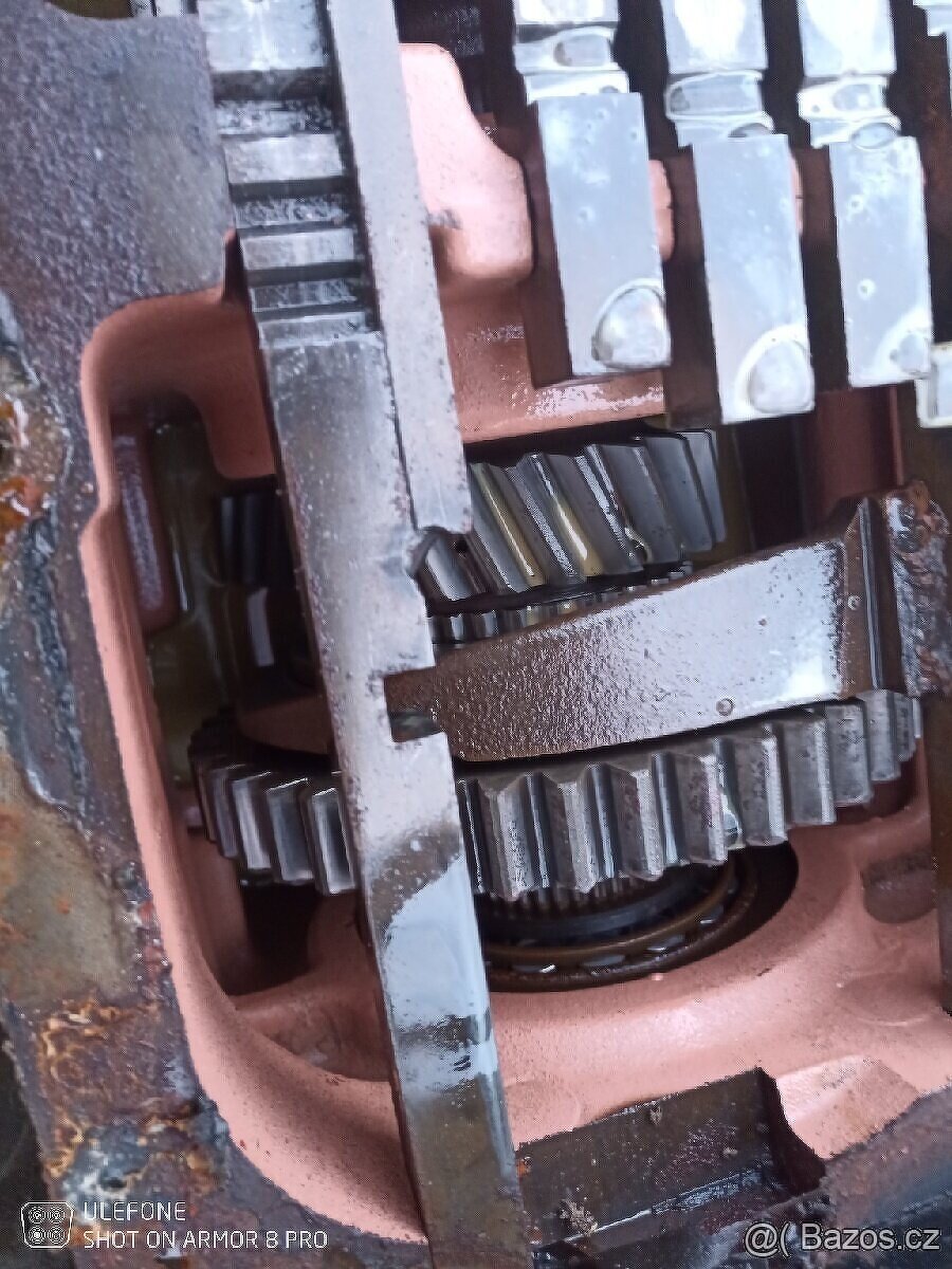 Podvozek Zetor 7211 - 8