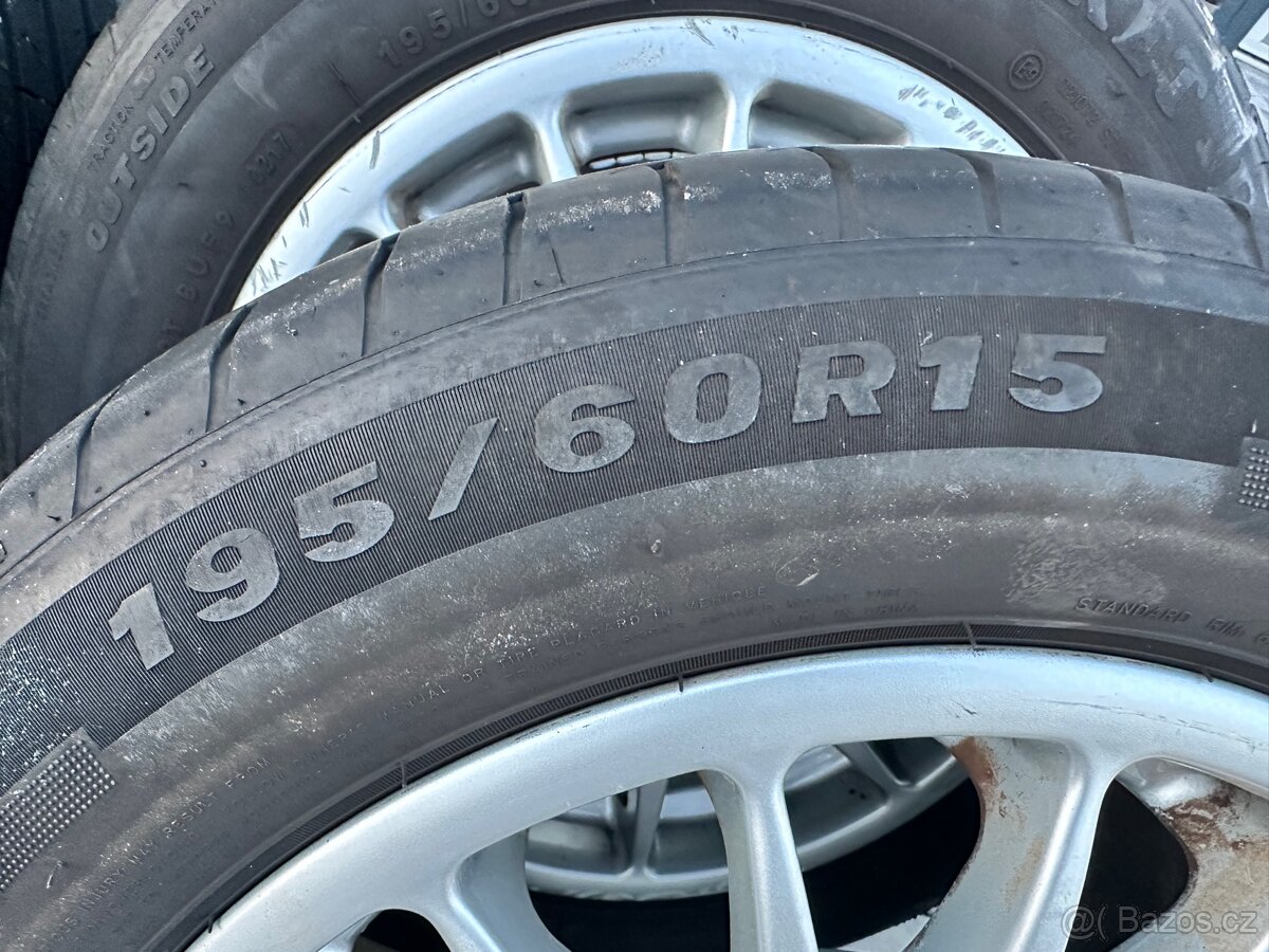 Kola OZ Racing Superturismo WRC R15 - 8