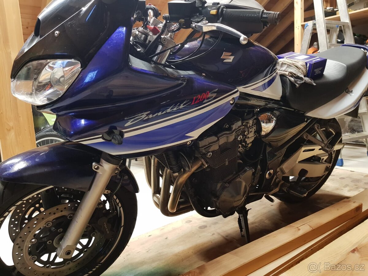 Suzuki gsf 1200S - 8