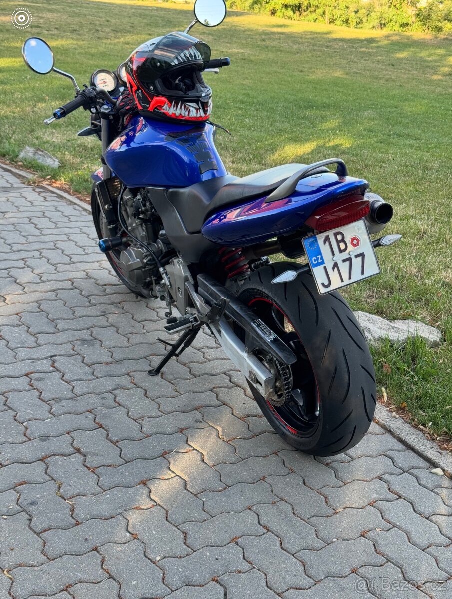 Honda Hornet 600 - 8