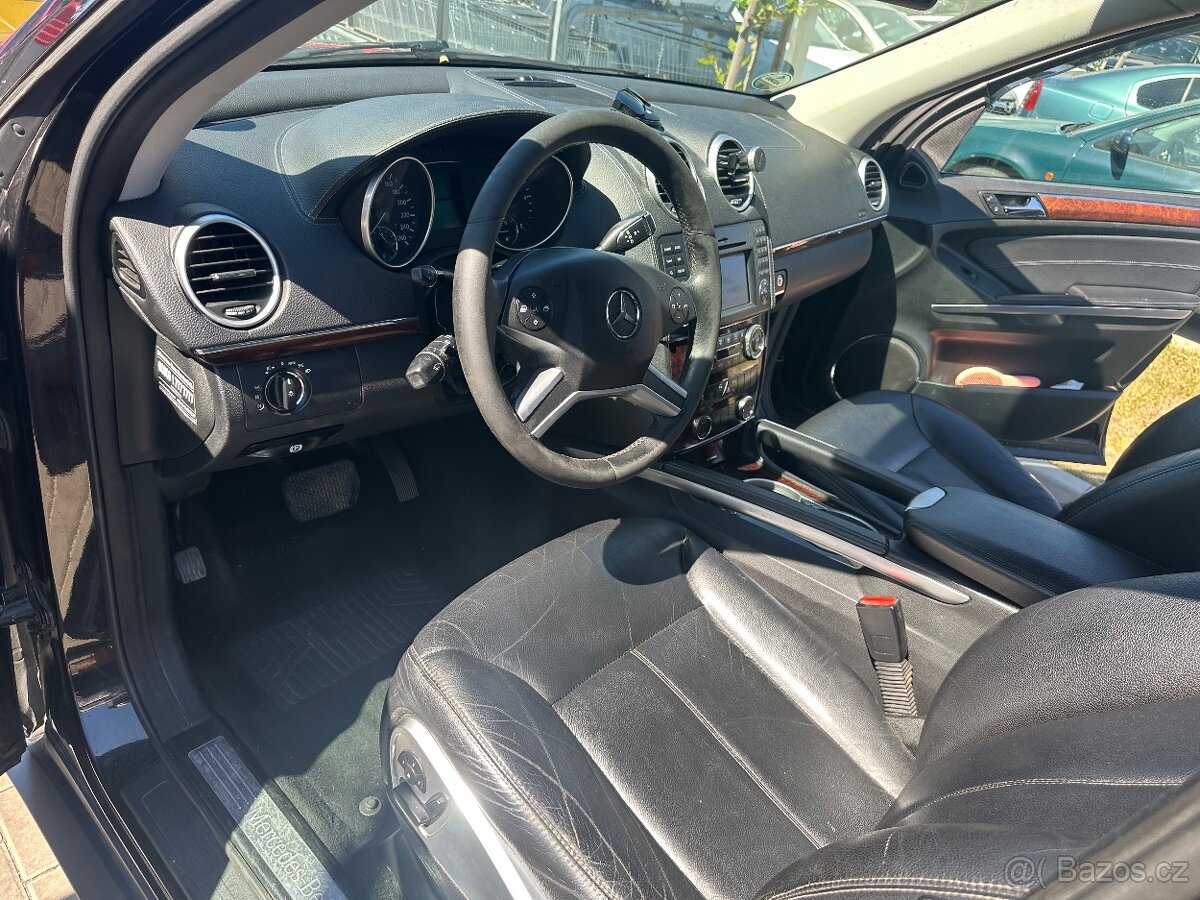 Mercedes GL 2009 rok - 8