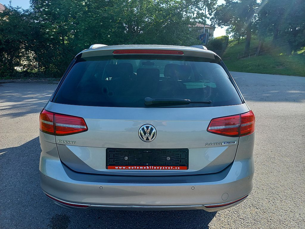 Volkswagen Passat 2.0Tdi Highline+Dsg+ČR+112000km TOP STAV - 8