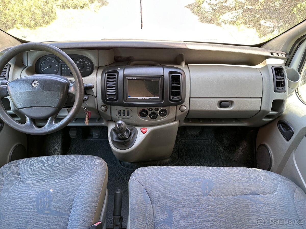 Renault Trafic - 8