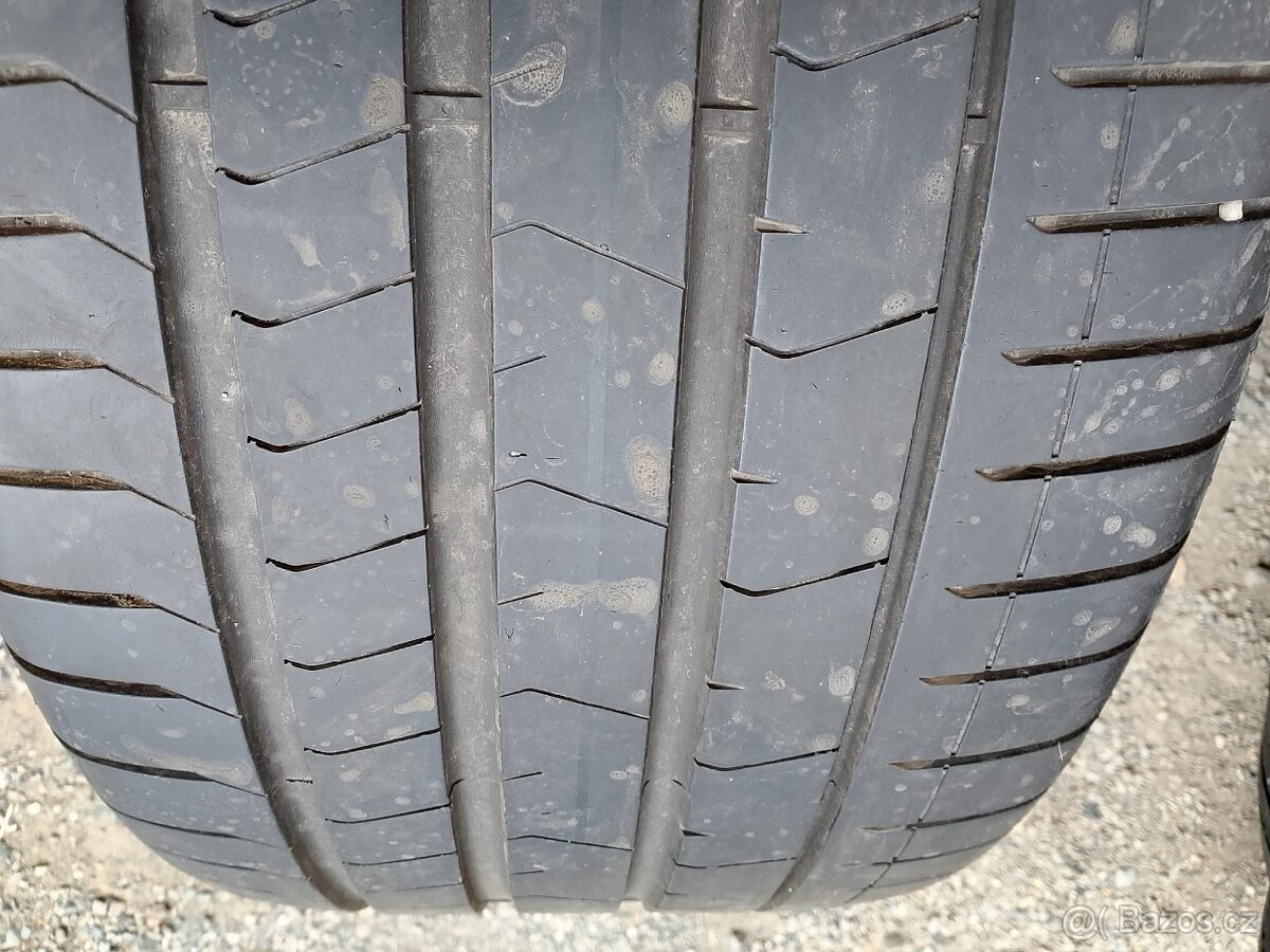 225/45/17 225/50/17 245/40/18 275/35/20 315/30/22 kusovka - 8