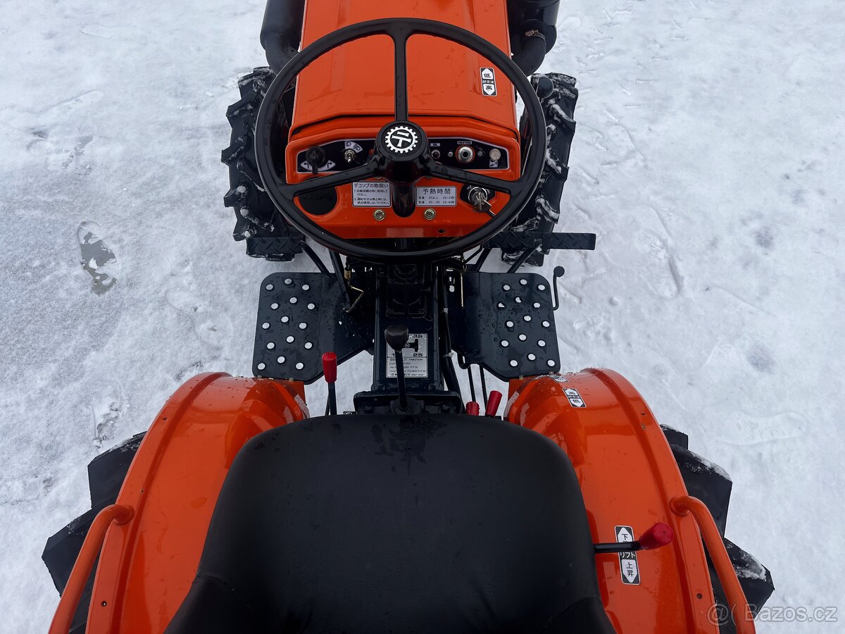 Malotraktor Kubota B6001 3válec 4x4 RePAS - 8
