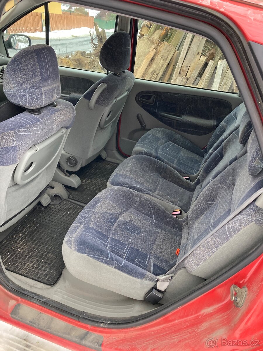 Renault Mégane Scénic 1.6 16V, 79 kW - 8