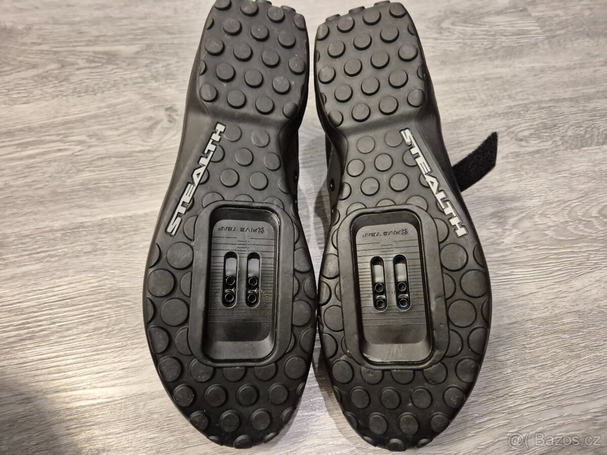 Five Ten Kestrel Black Solar Red, vel. 44 - 8