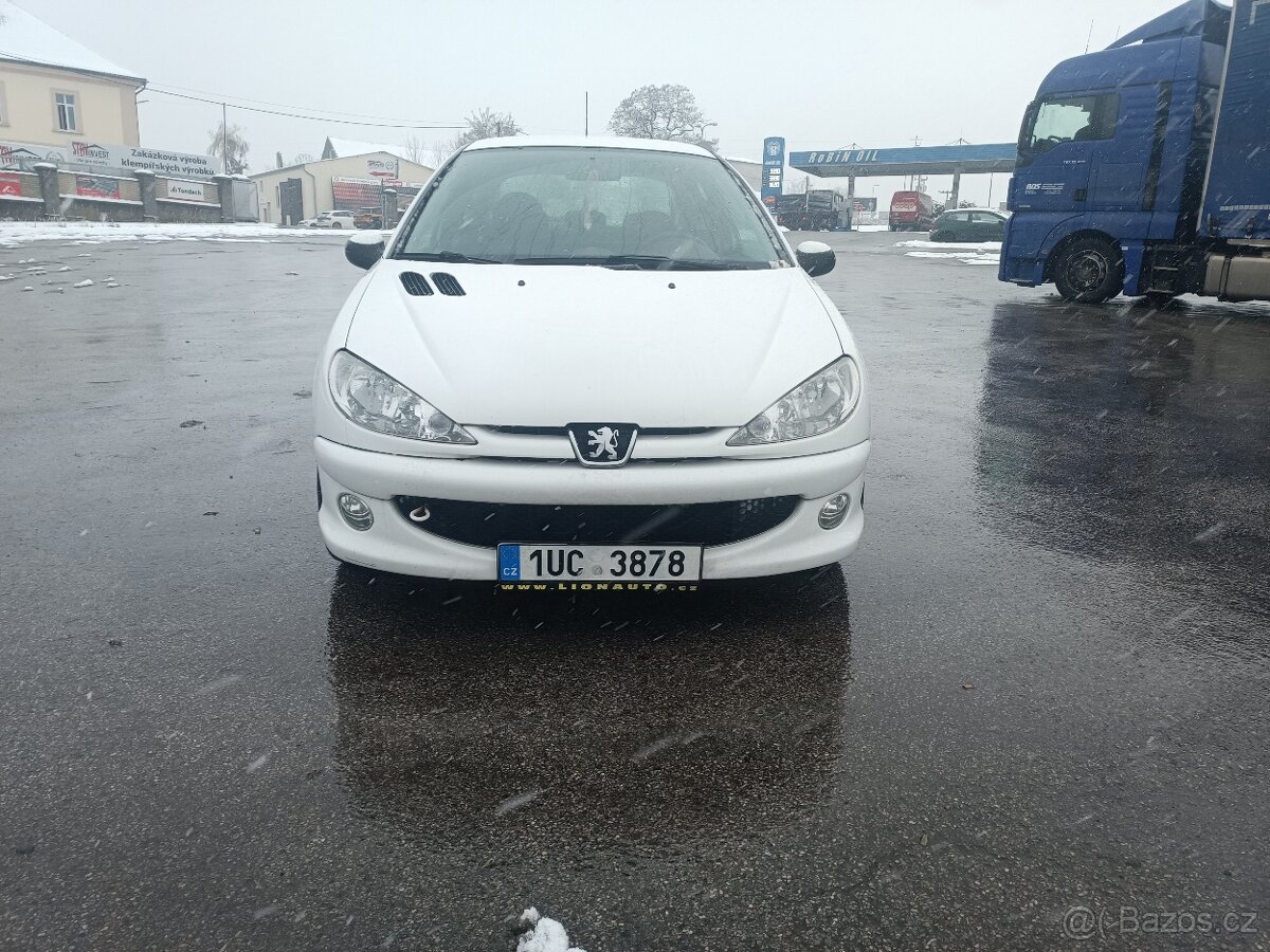 Prodám Peugeot 206 AUTOMAT - 8