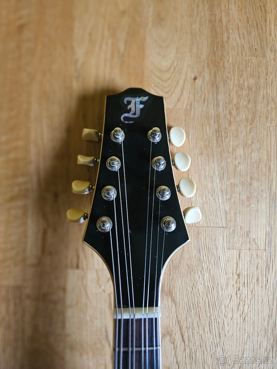 Celomasivní česká mandolína FURCH - 8