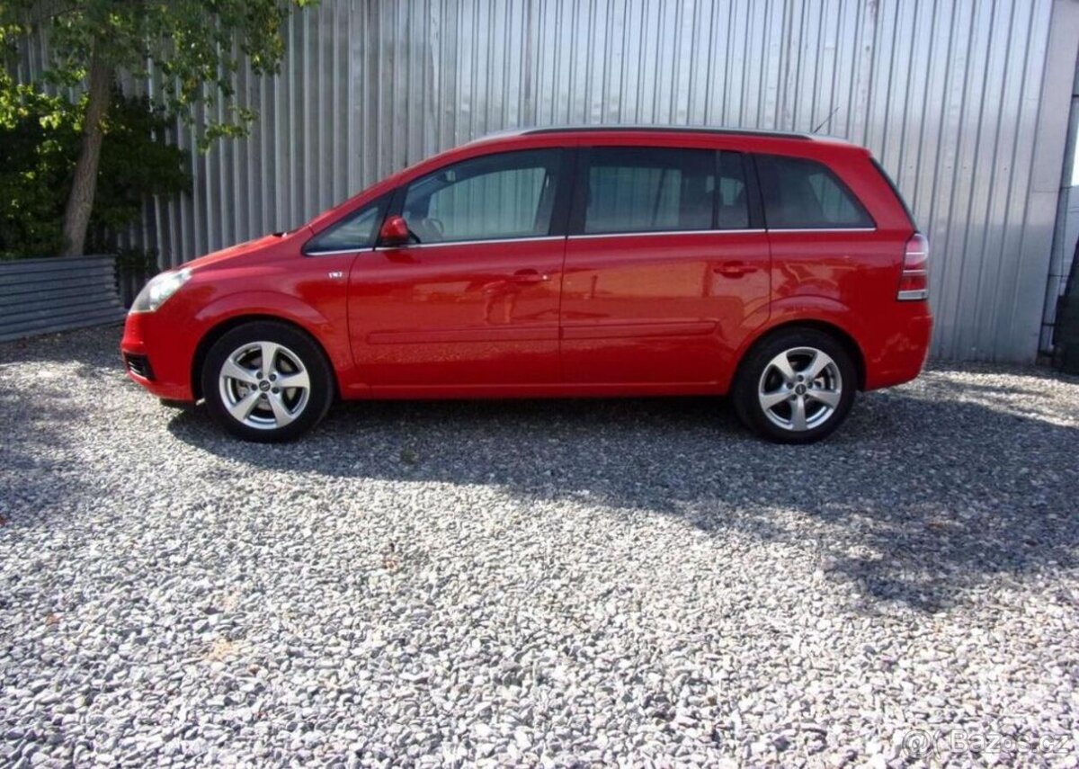 Opel Zafira 1.8i 103kW 7MÍST 185 000KM TOP benzín manuál - 8