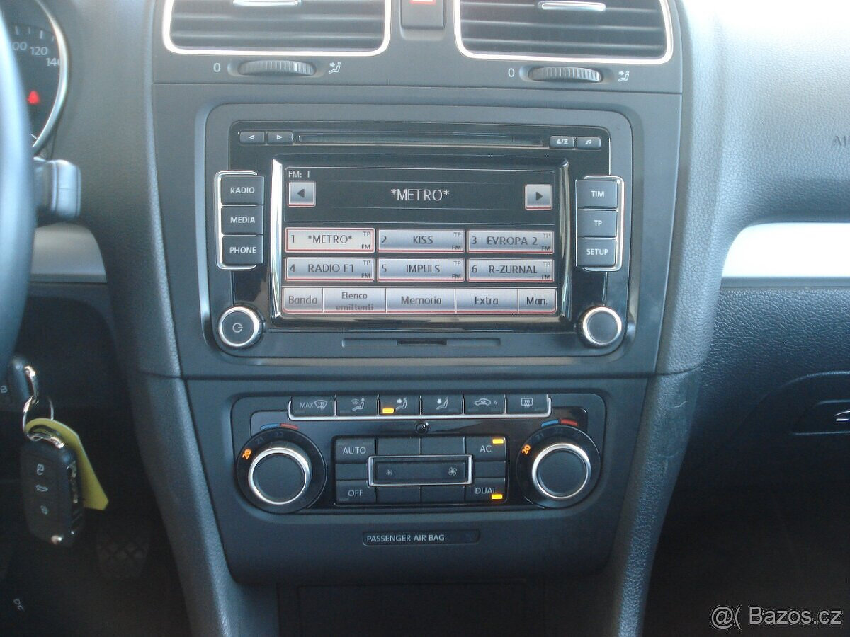 Volkswagen Golf 1.6 TDi HIGHLINE - 8