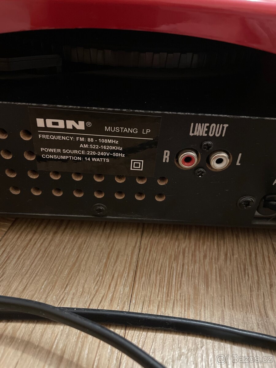 Gramofon ION Mustang - 8