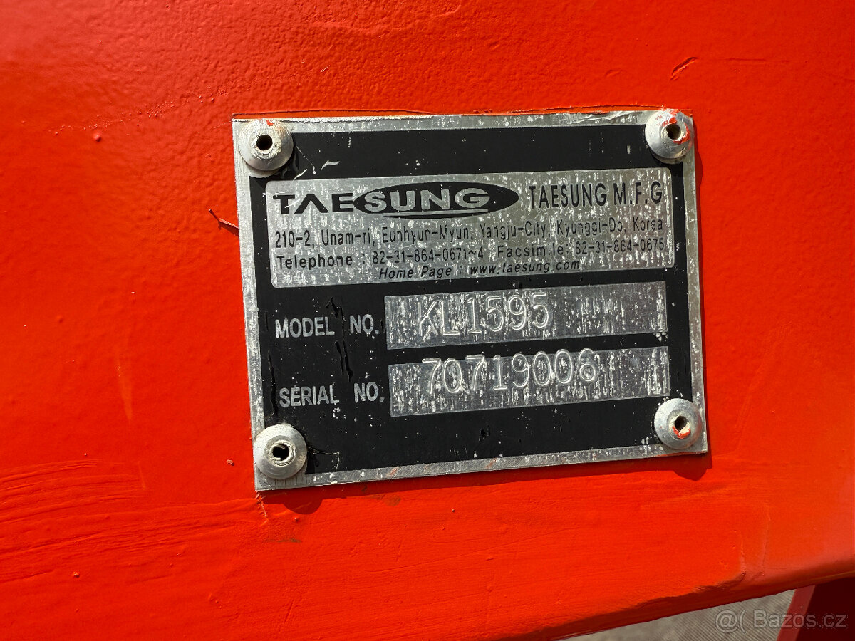 Čelní nakladač KL1595 značka KIOTI DAEDONG - 8