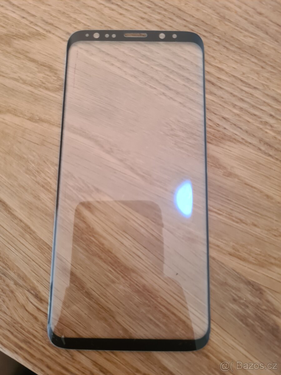 Obaly a ochranné skla - 8