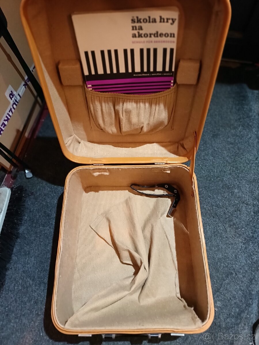 Acordeon Delicia Junior IV - 8