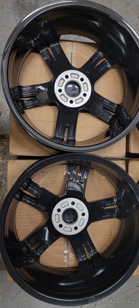 VOLVO XC60,alu 19',originál,černá perleť - 8