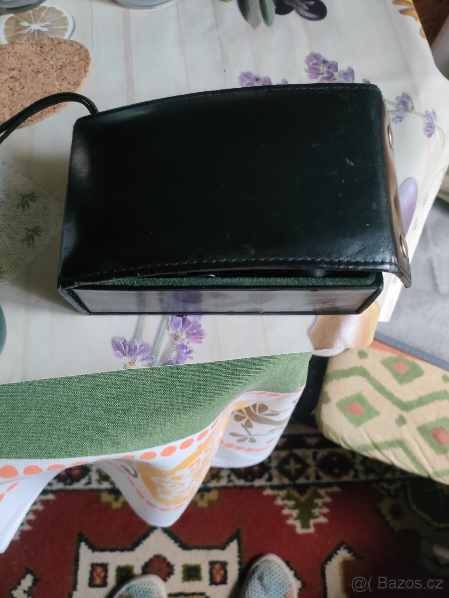 Různé fotoaparáty na filmy - 8