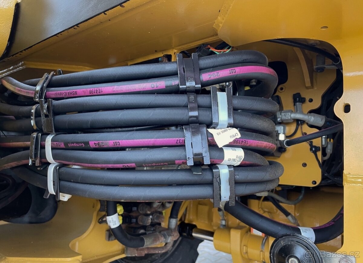 Caterpillar Cat 444F2 - 8