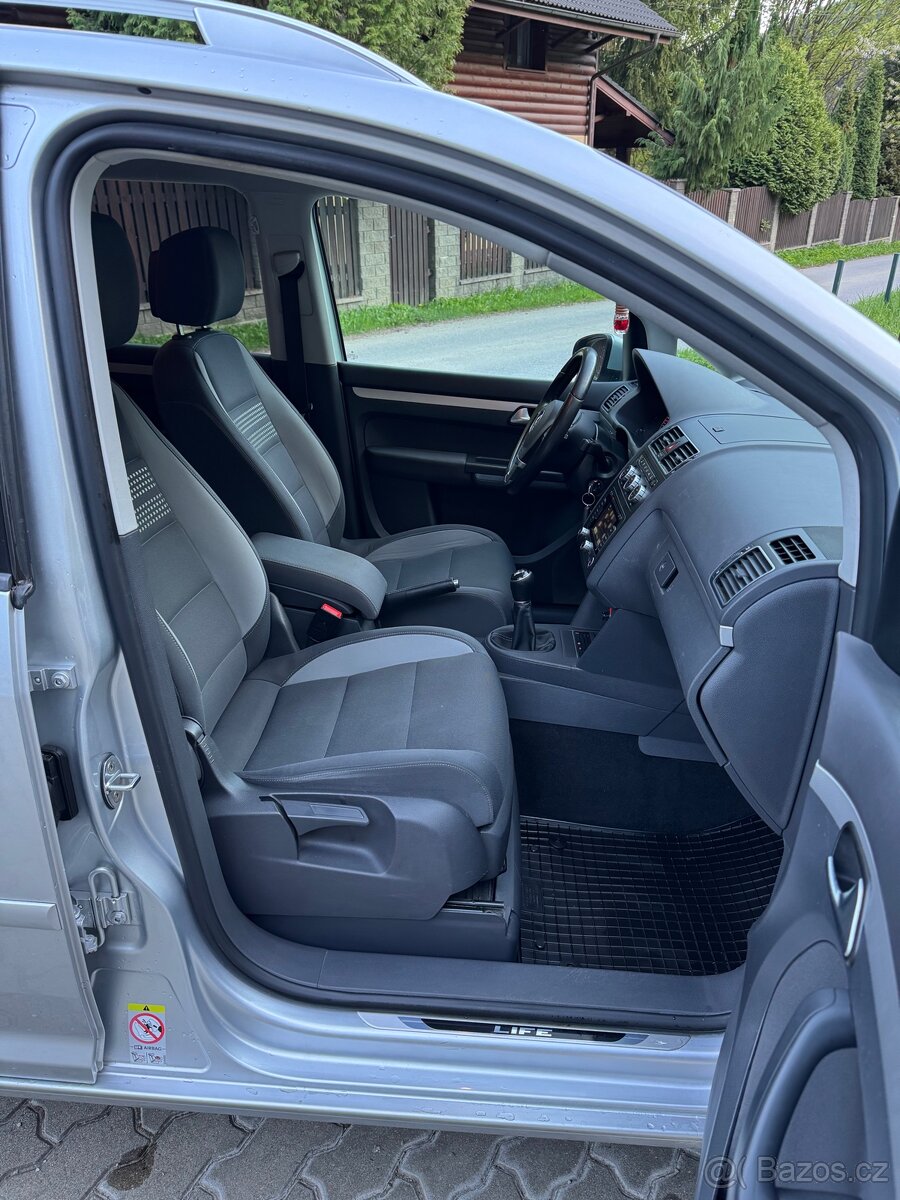 Volkswagen Touran 1.6 TDI 77kw Life, Light & Park Assist - 8