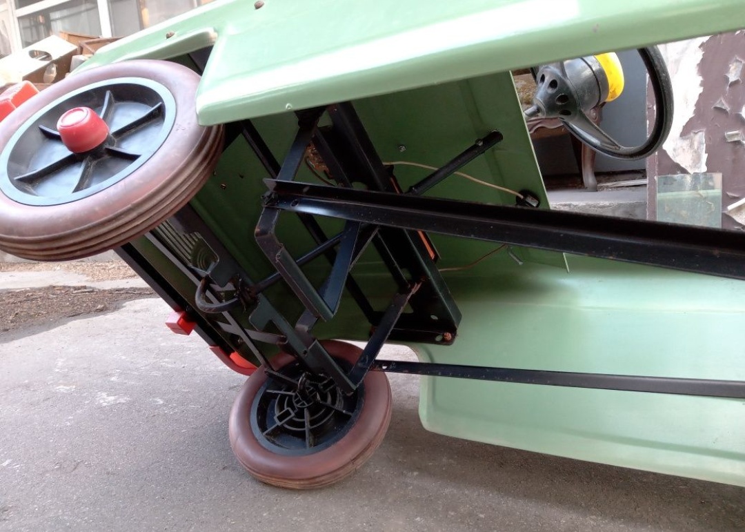 Šlapací autíčko - 8