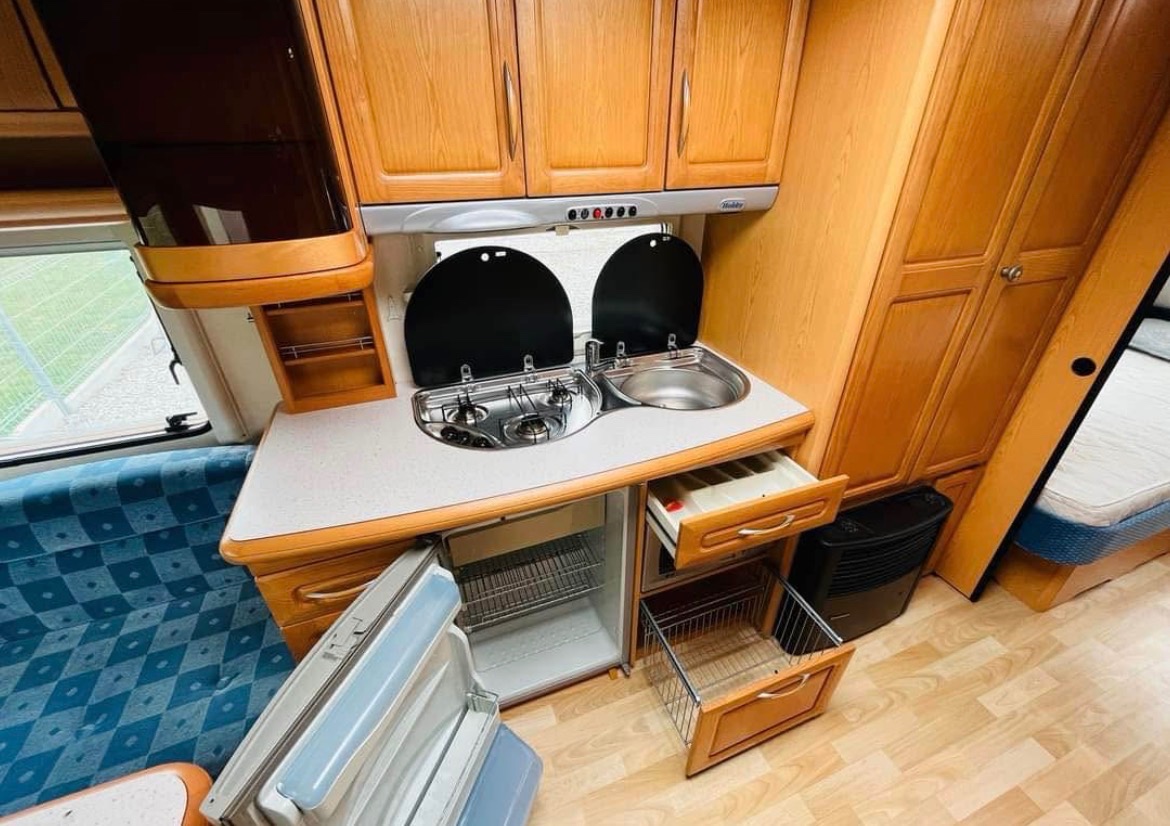 Karavan Hobby 560 - 8