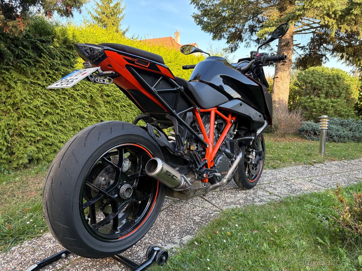 KTM Superduke 1290 GT - 8