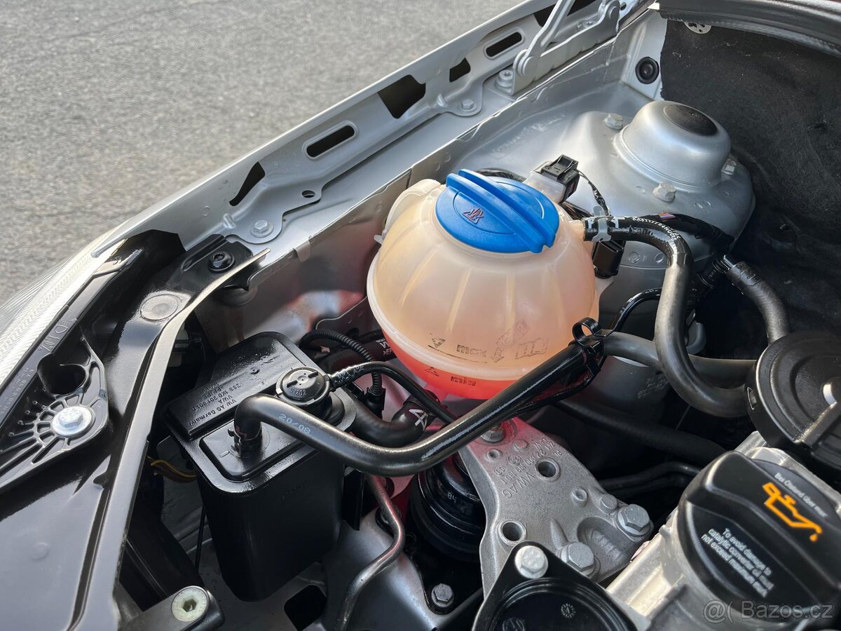 ŠKODA ROOMSTER 1. 6 MPI SERVISNÍ KNIHA 124.900 km - 8