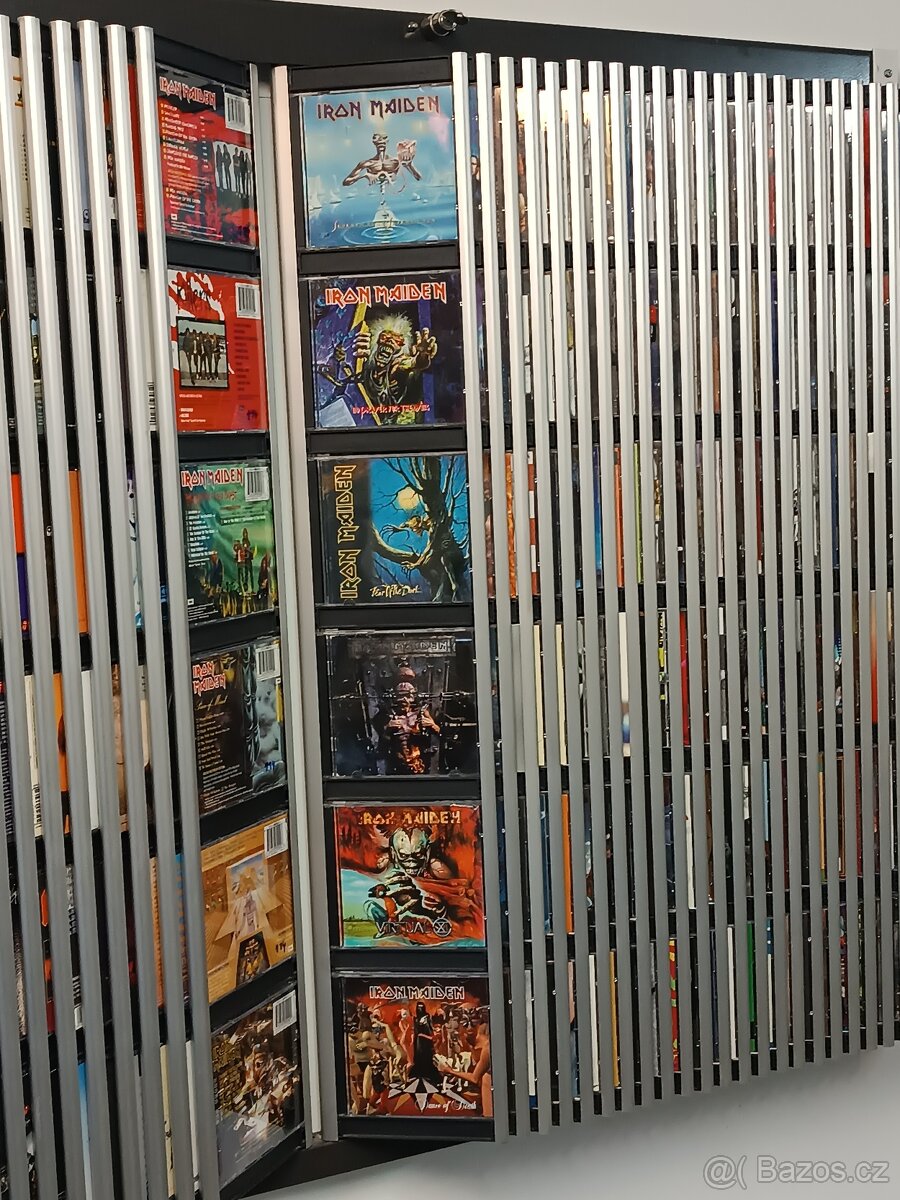 Velká sbírka CD s pořadačem - 8