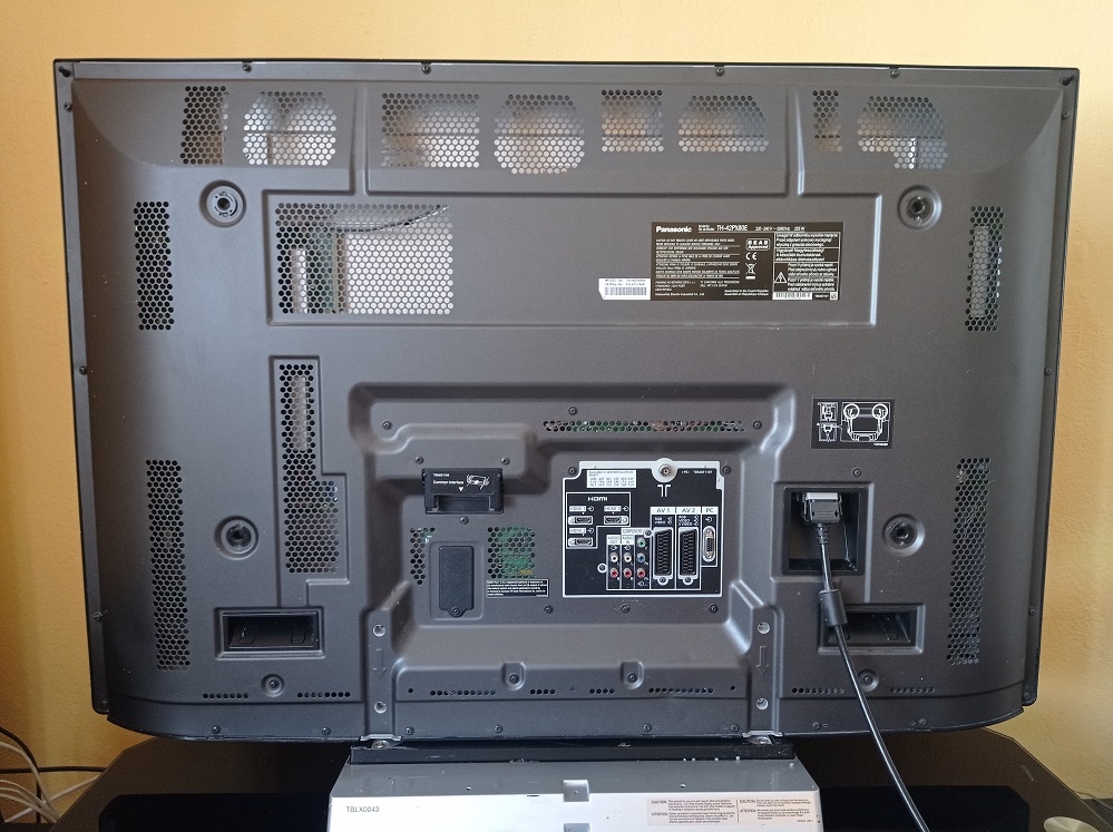 Plazma TV Panasonic TH-42PX80E - 8