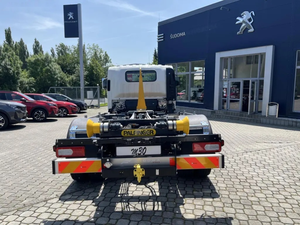 Isuzu, M30 7,5t 3,0L 150k hák. nosič - 8