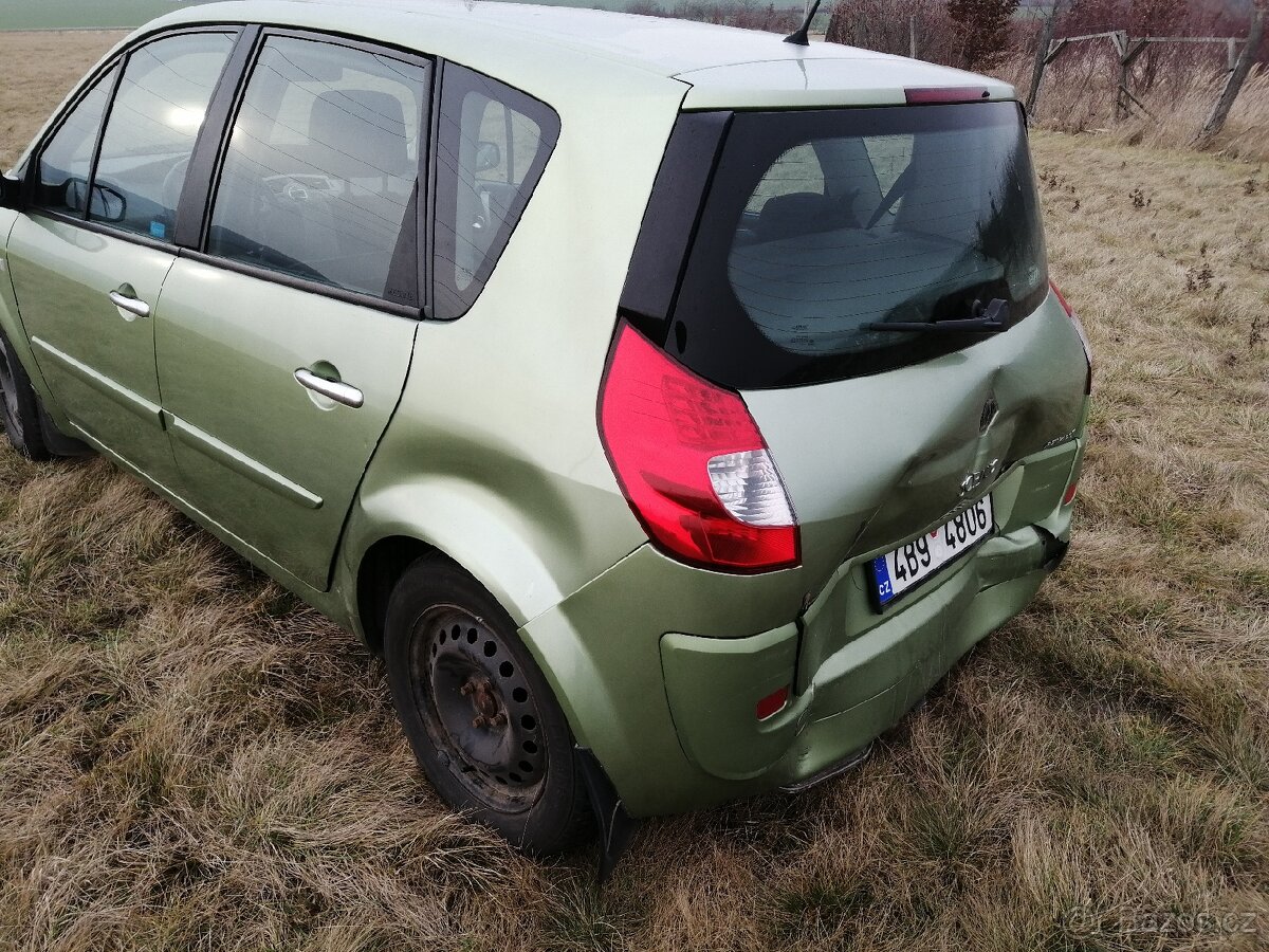 Prodám Renault megan scenic 2 r.v 2007 na ND - 8