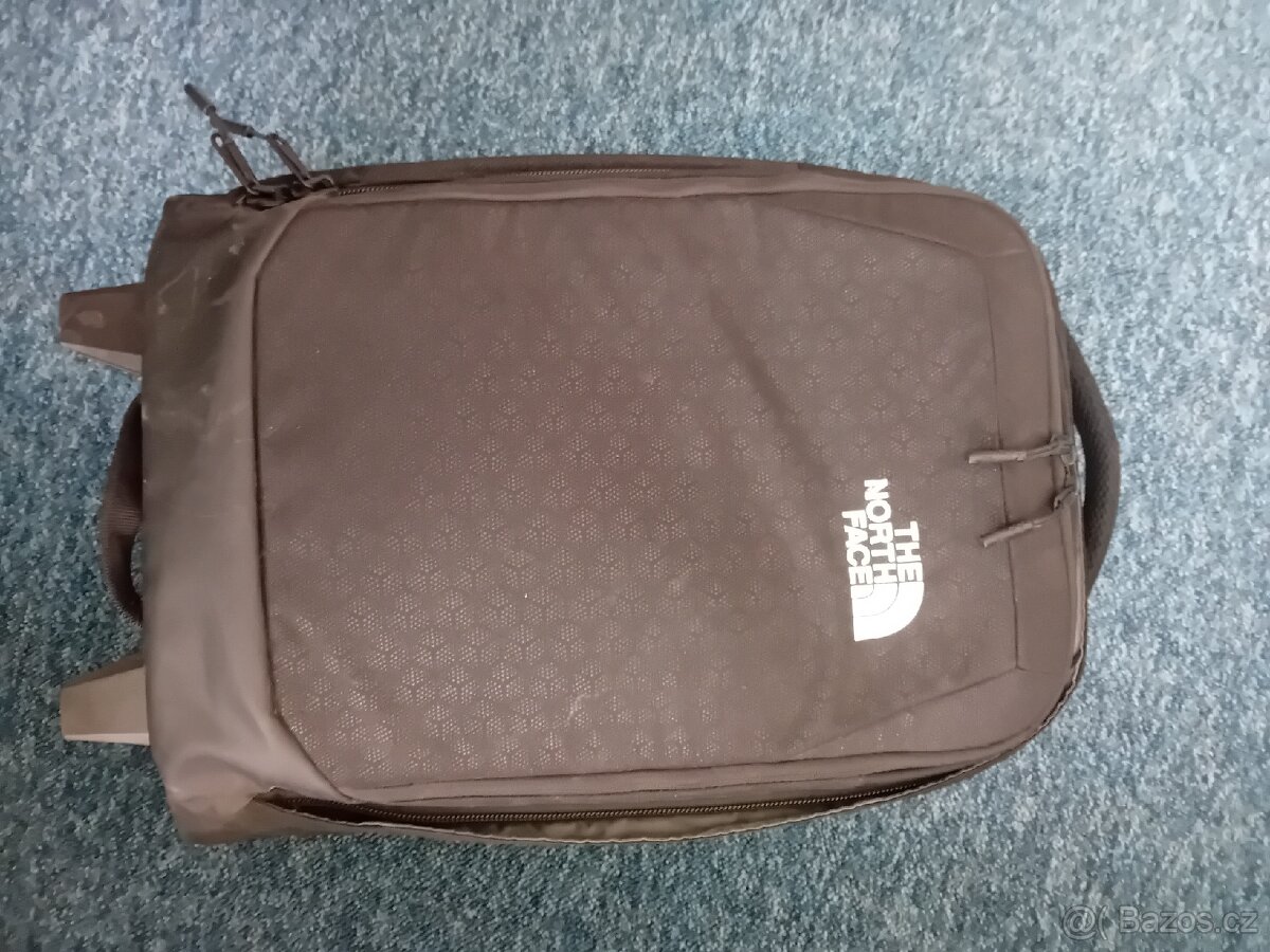 Pouze 1x použitý kufr The Northface - 8