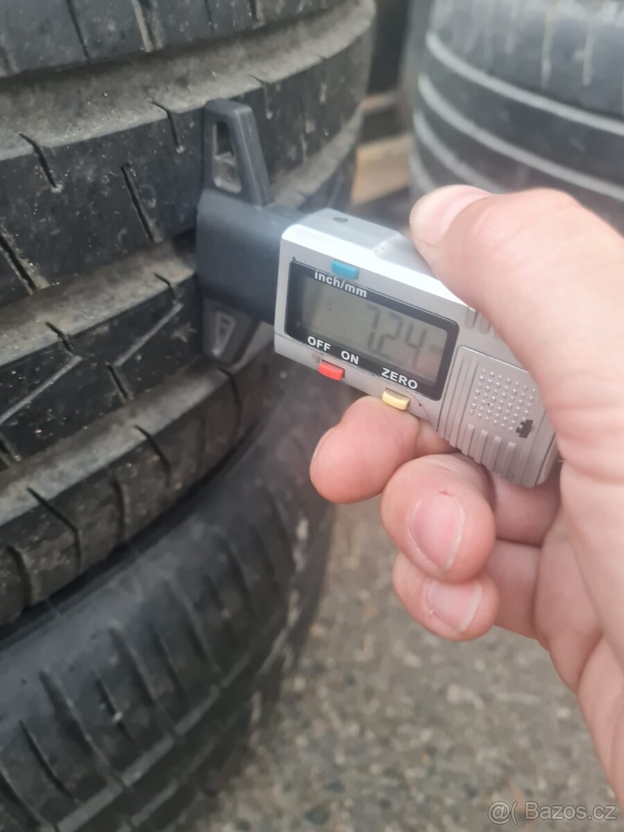 Prodej kompletů - 8