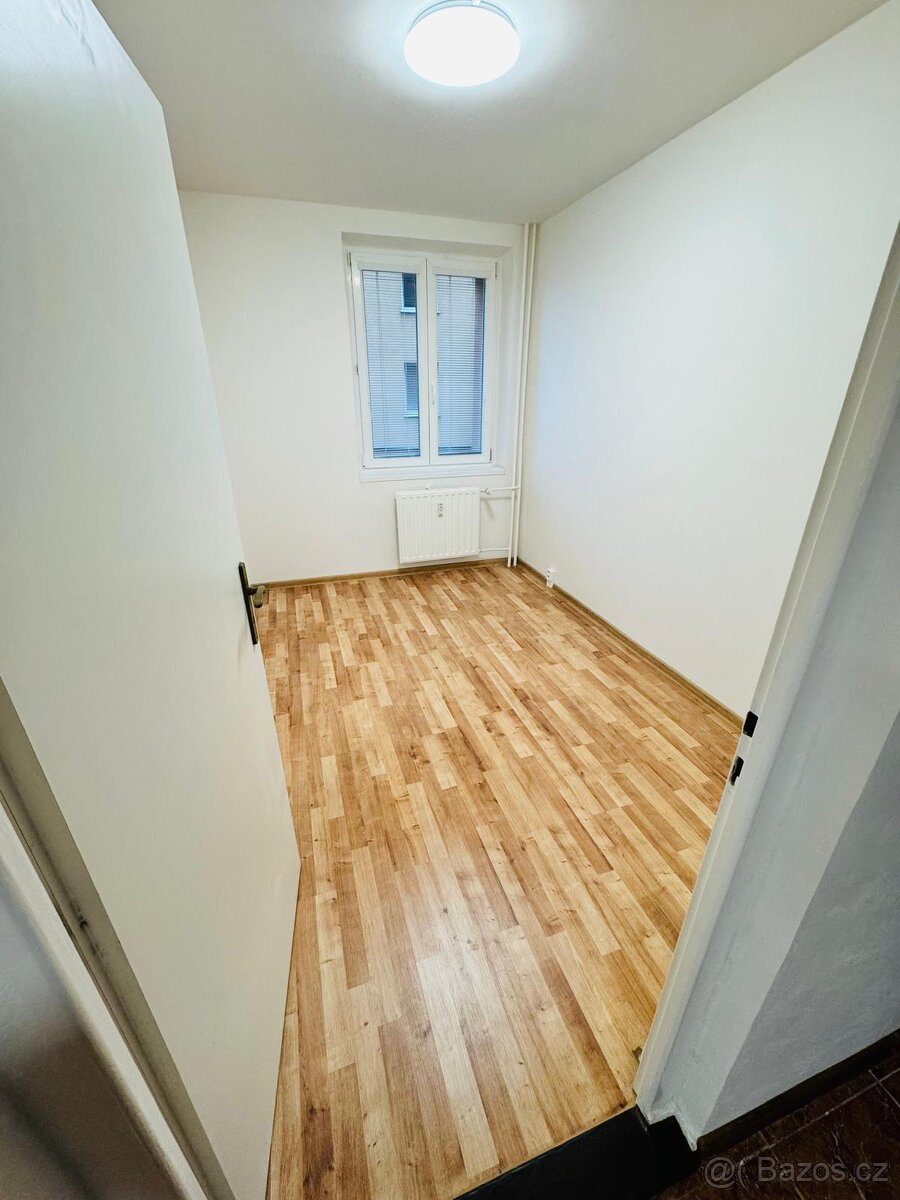 (206) Pronájem, byt 4+1, 76 m, Zahradní 5194, Chomutov - 8