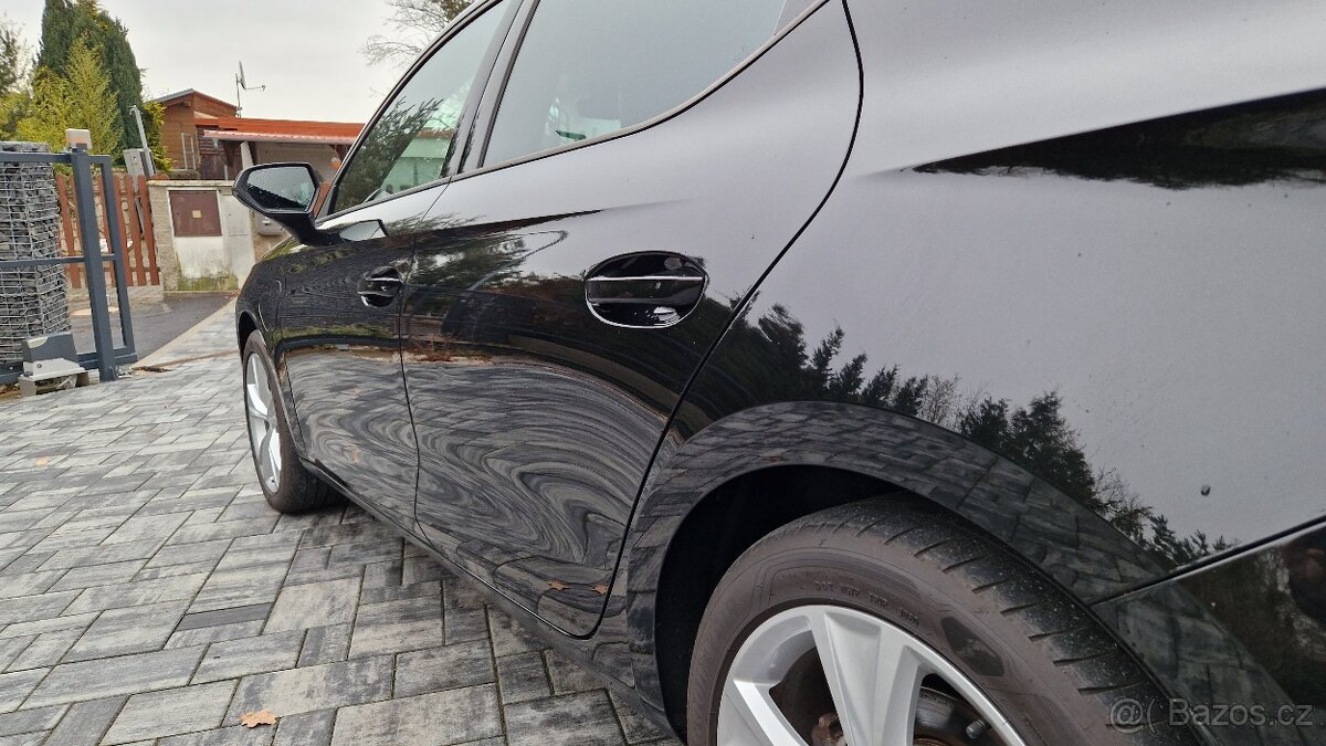 SEAT LEON FR 1.4 TSI 110KW+E-HYBRID.AUTOMAT.ROK 12/2020 - 8