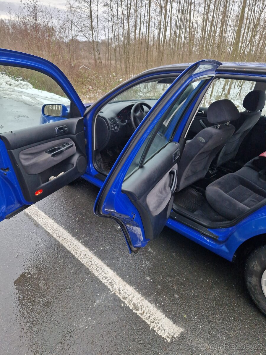 Vw GOLF 1.4 16V benzín - 8