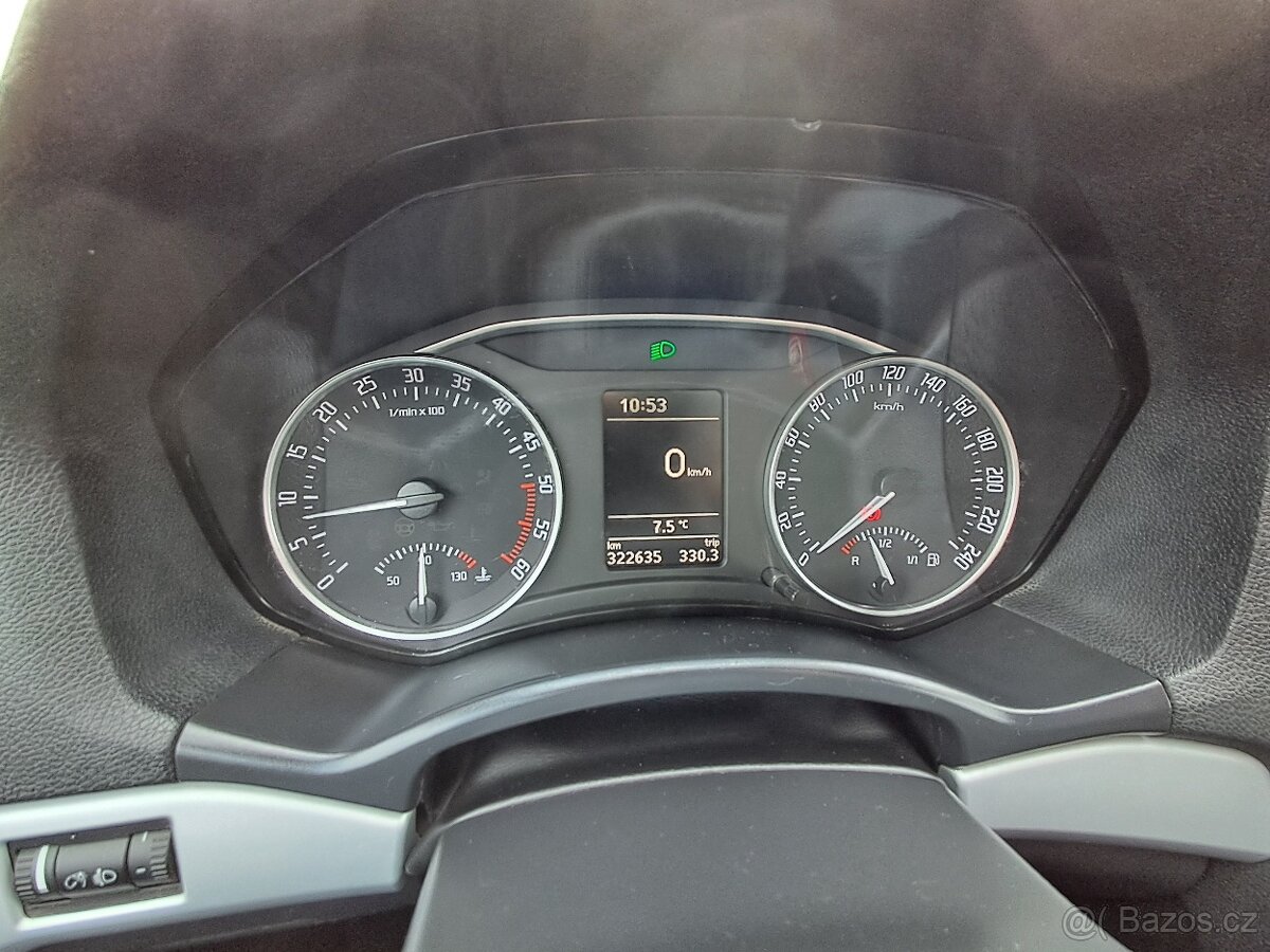 Škoda Octavia 4x4 Scout 2.0 Tdi 103kw Cr - 8