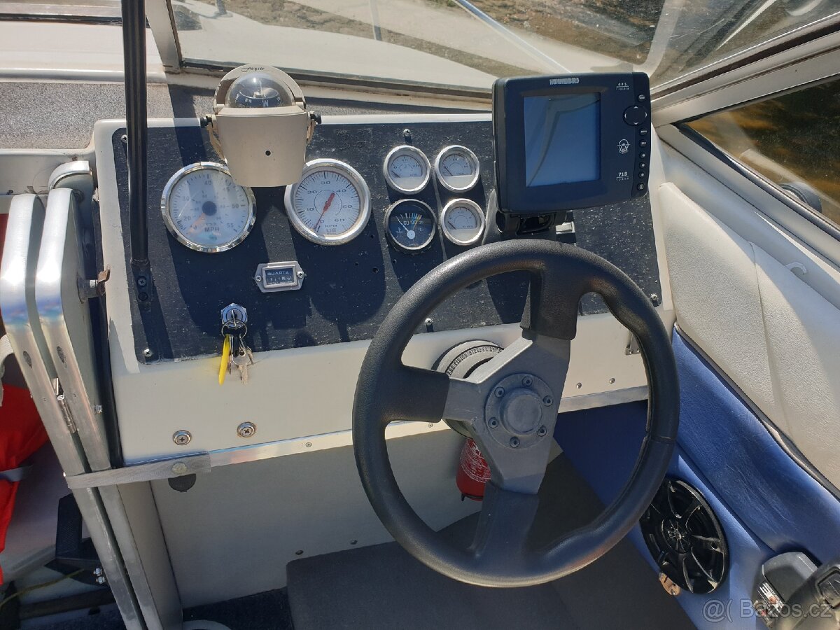 Bayliner 1852 Capri CL - 8