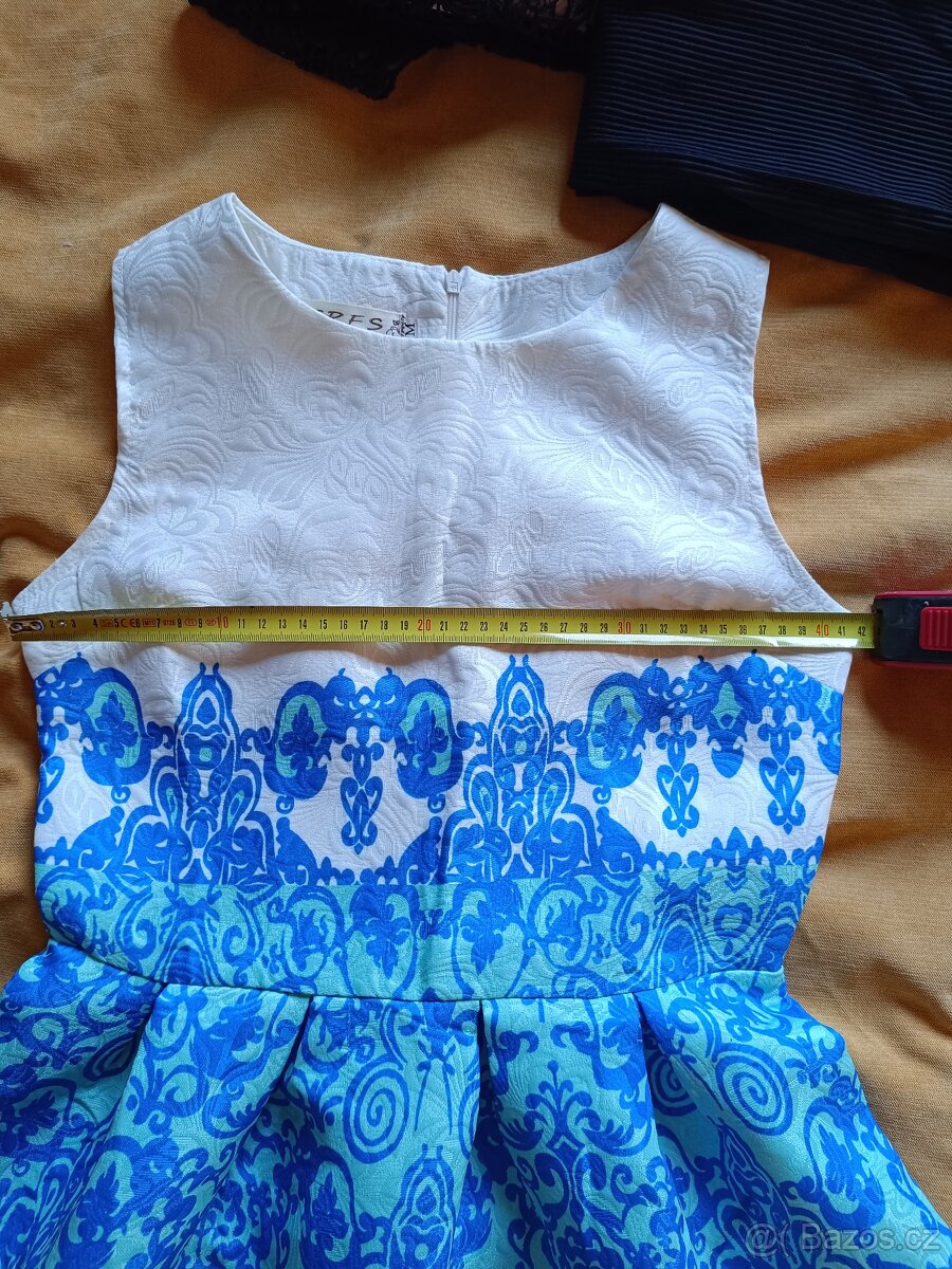 Dívčí šaty svatecni - 8