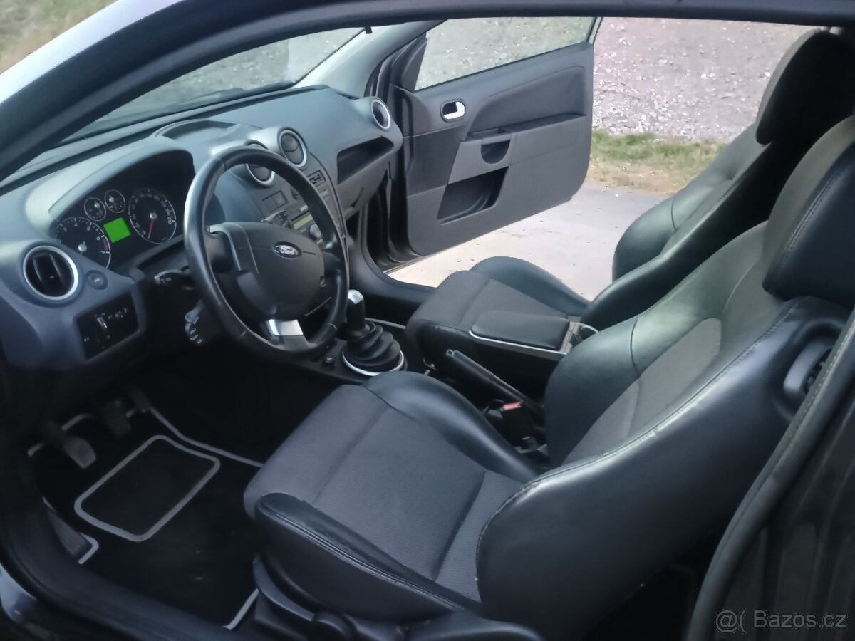 FORD FIESTA 1.6 SPORT - 8