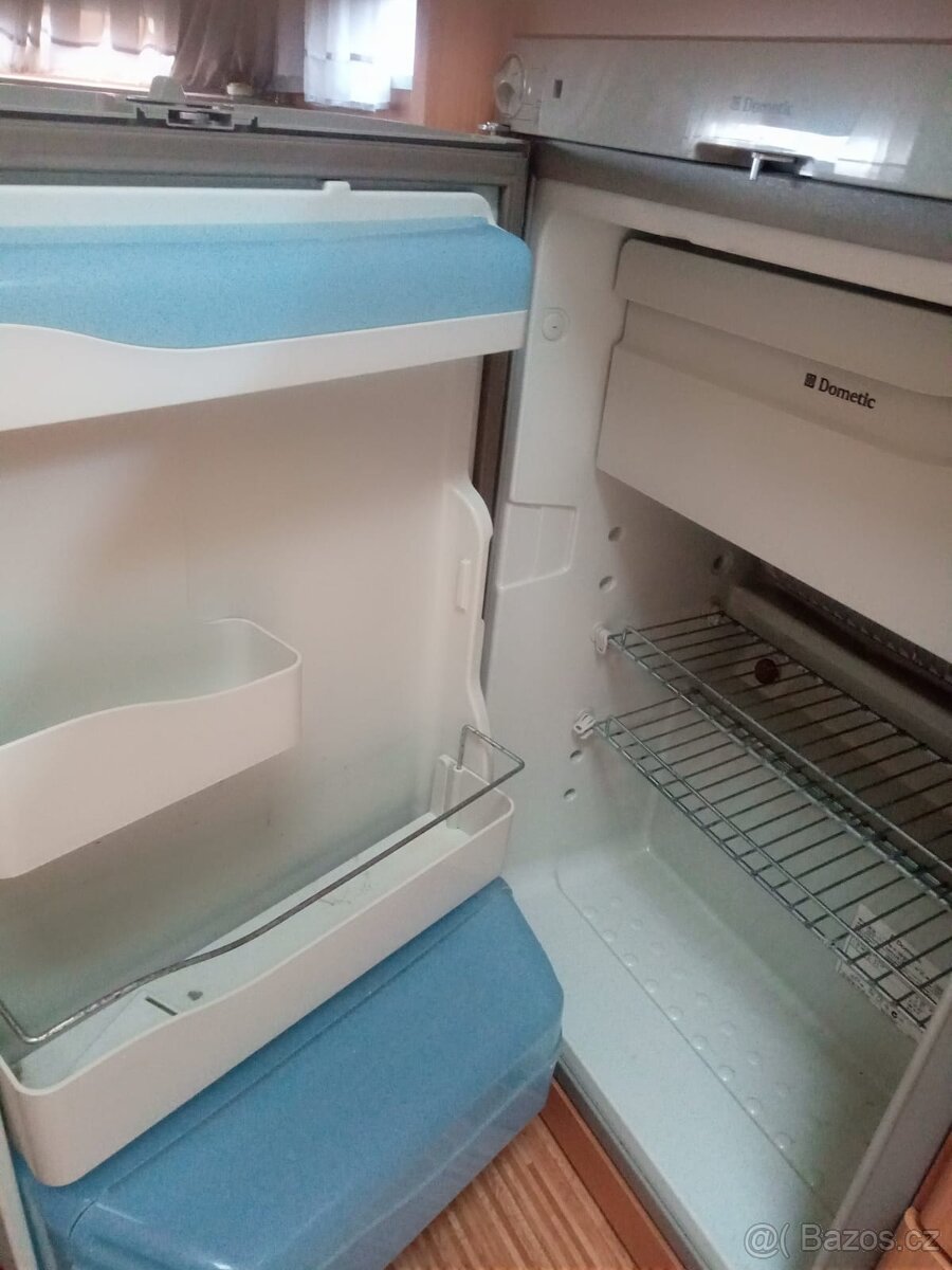 Prodám Adria ADORA karavan Rok výroby: 2010 Značka: ADRIA Ce - 8