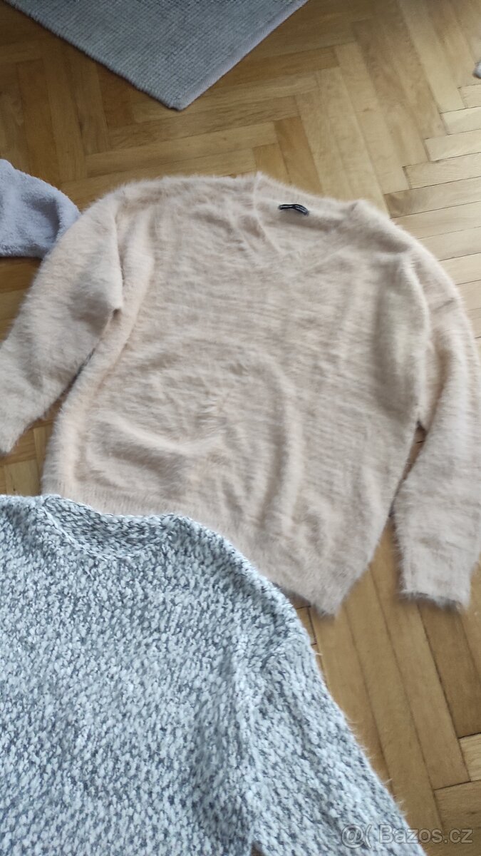 Dámské svetry L, XL - 8