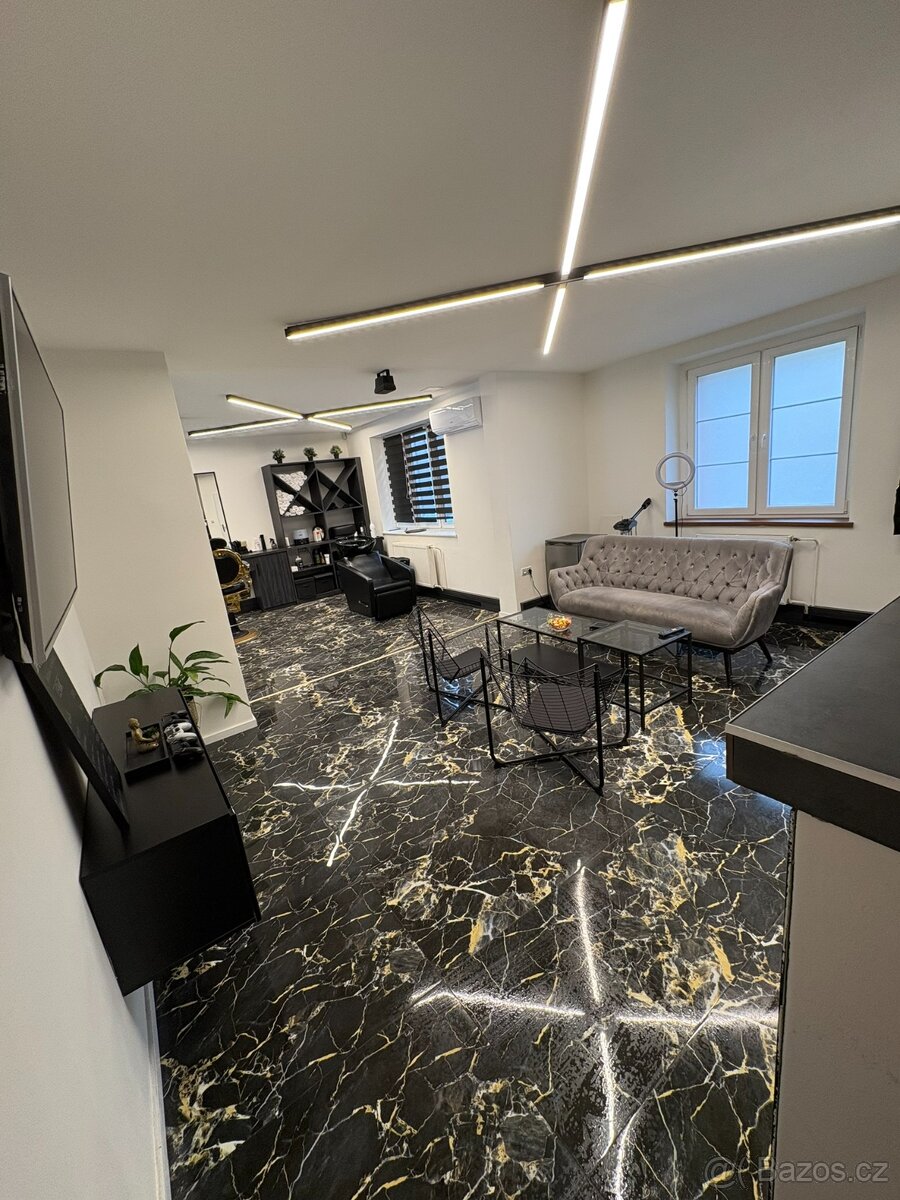 Prodej zavedeného barbershopu - 8